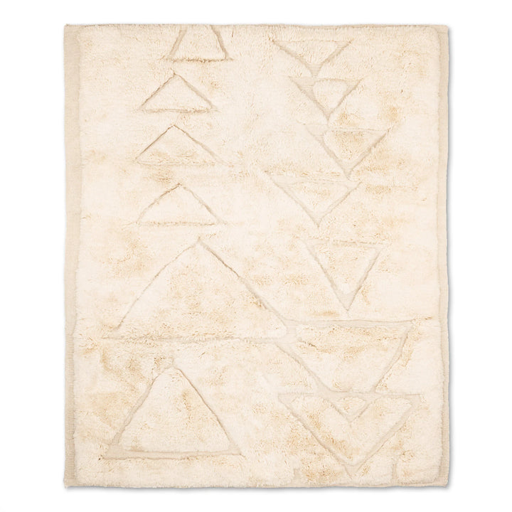 Alt Tag: Beige Moroccan Wool Rug with Minimalist Triangle Design, Traditional Berber Carpet, Area Rug from Morocco, 8x10 Handmade.