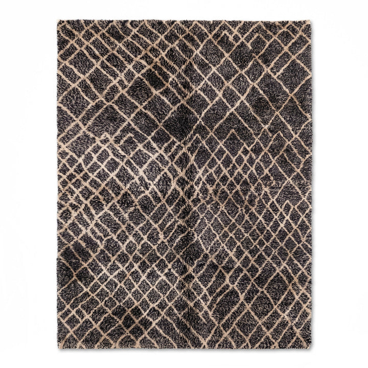 Black Diamond Pattern Beni Mrirt Moroccan Rug with dense wool texture and geometric design, ideal for modern interiors.