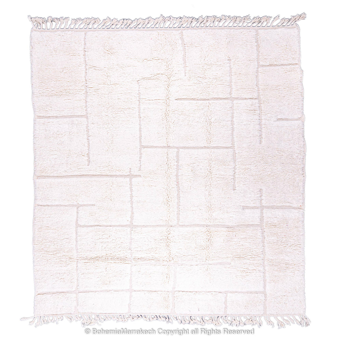 White Grid Moroccan Berber Rug - Modern Beni Ourain Wool with Geometric Pattern. Ideal for Contemporary and Scandinavian Decor.
