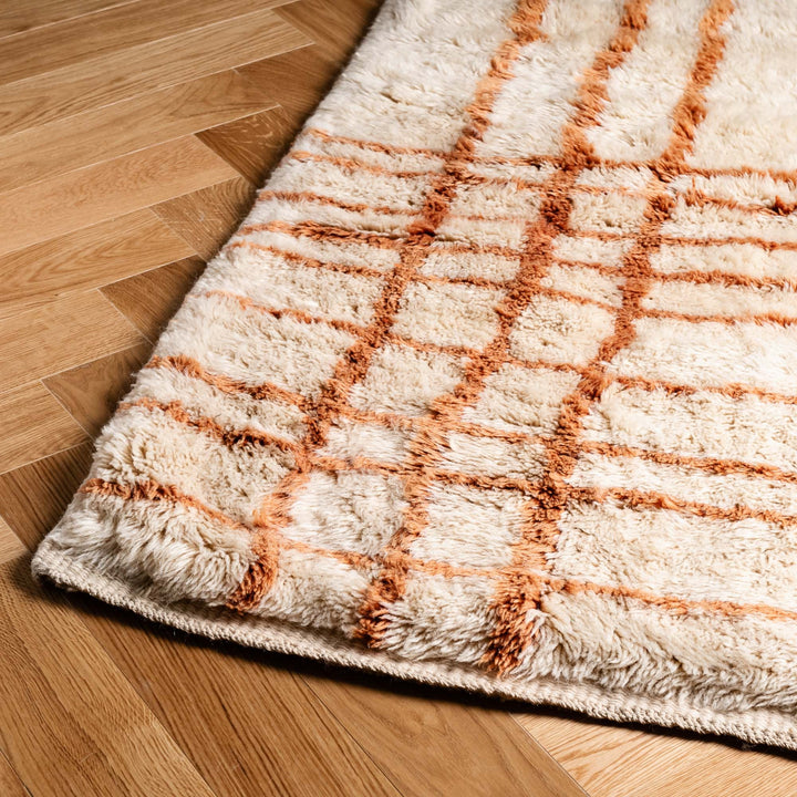Handwoven Moroccan Beni Mrirt rug with grid pattern in soft wool, traditional design, elegant grid, home decor carpet.