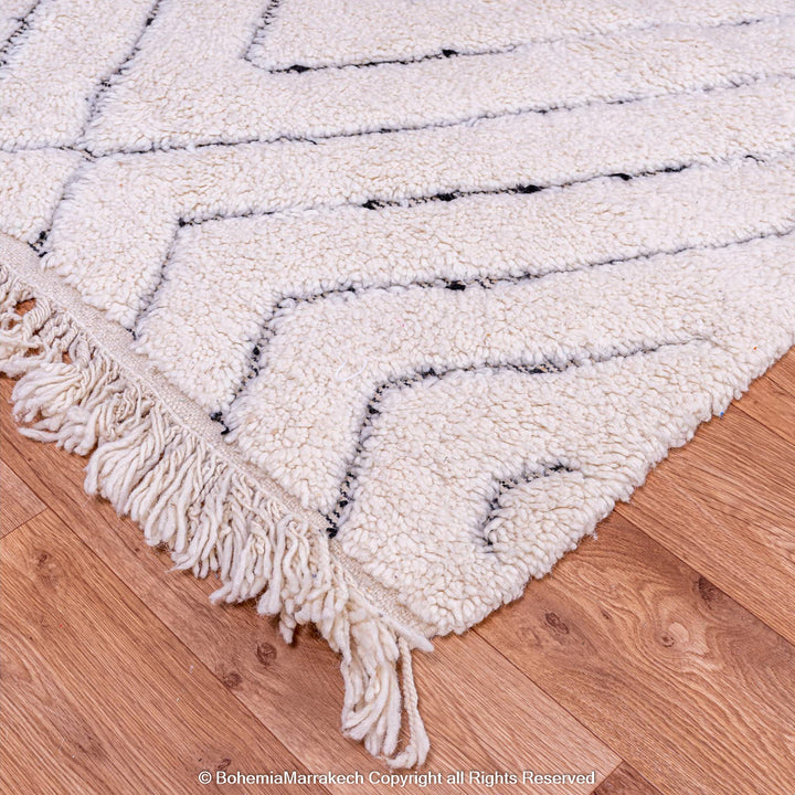White Moroccan wool shag rug with black diamond lines
