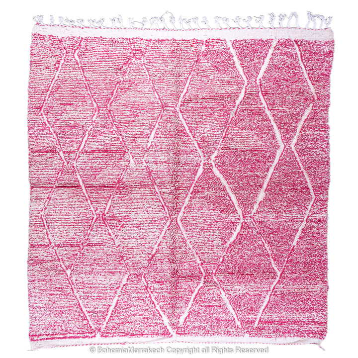 Handwoven pink Moroccan wool rug with Beni Ourain diamond pattern