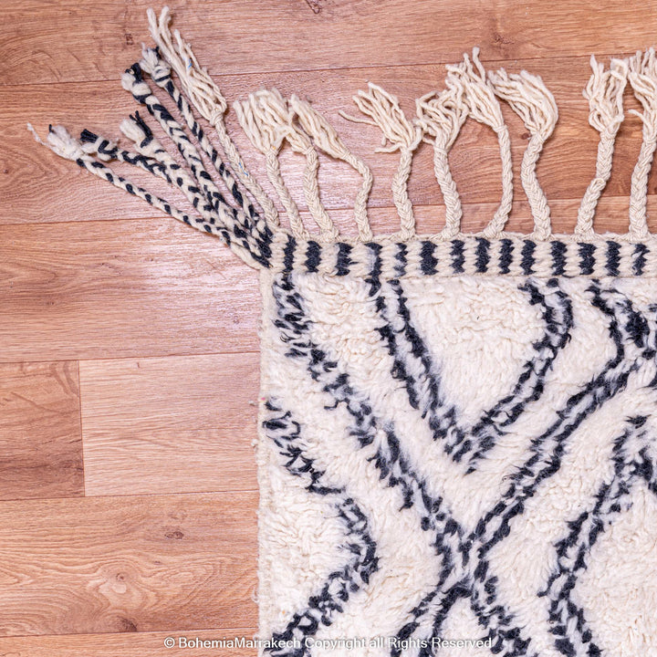 Black and white diamond pattern Moroccan wool rug handmade