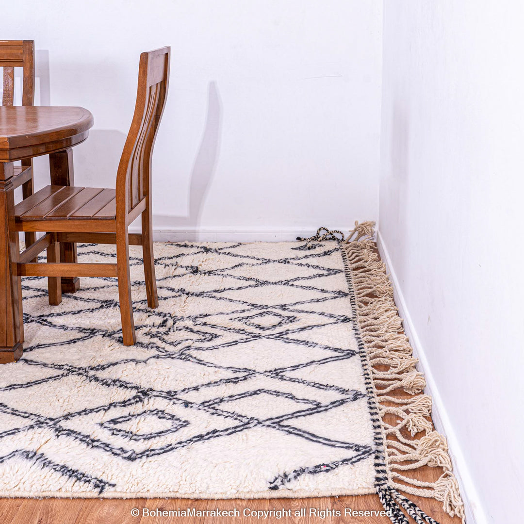 Black and white diamond pattern Moroccan wool rug handmade