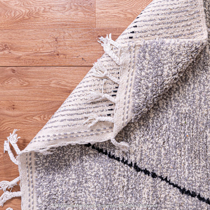 Grey Moroccan Beni Ourain Rug with Diamond Pattern – Wool Handmade Carpet