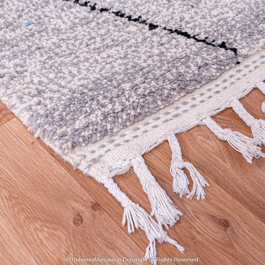 Grey Moroccan Beni Ourain Rug with Diamond Pattern – Wool Handmade Carpet