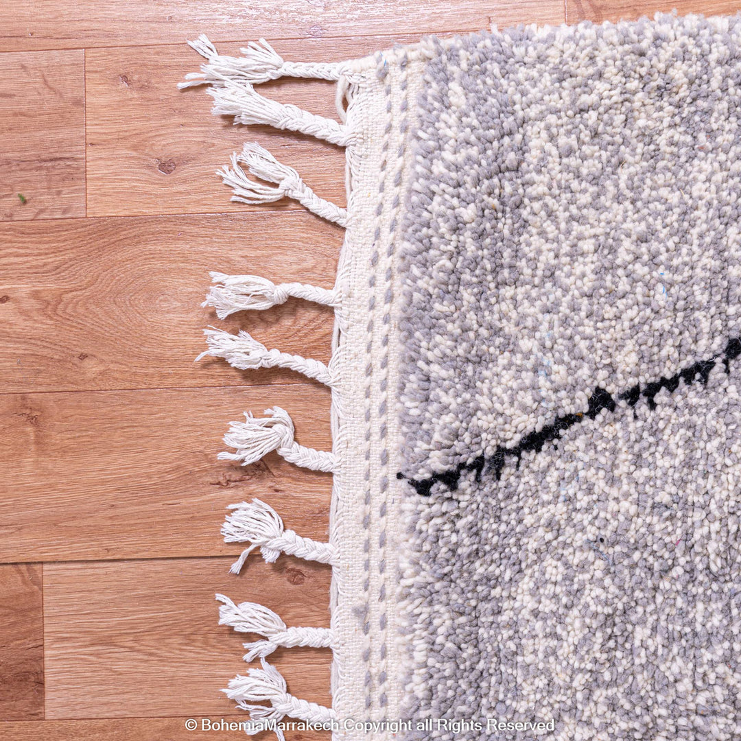 Grey Moroccan Beni Ourain Rug with Diamond Pattern – Wool Handmade Carpet
