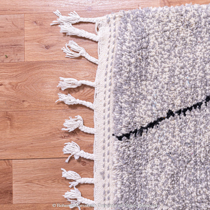 Grey Moroccan Beni Ourain Rug with Diamond Pattern – Wool Handmade Carpet