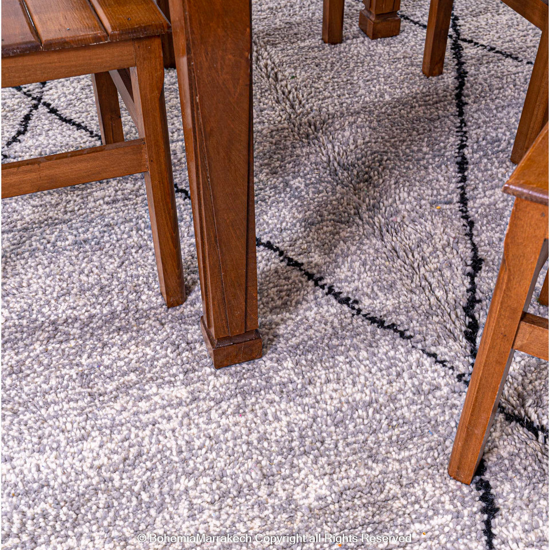 Grey Moroccan Beni Ourain Rug with Diamond Pattern – Wool Handmade Carpet