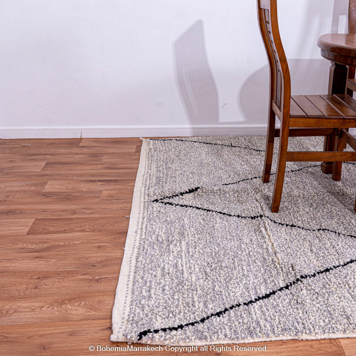 Grey Moroccan Beni Ourain Rug with Diamond Pattern – Wool Handmade Carpet