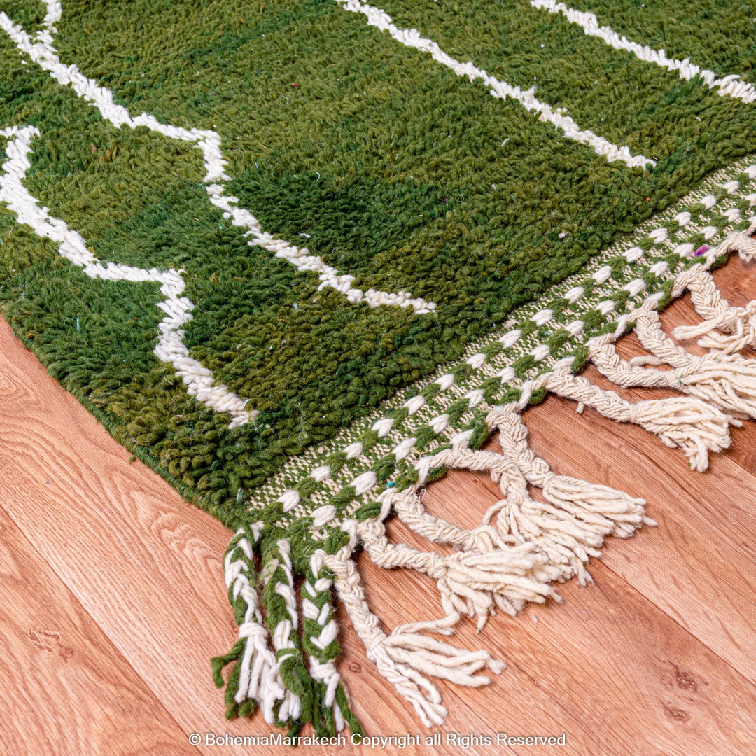 Green Moroccan rug with white Berber lines – handmade wool carpet