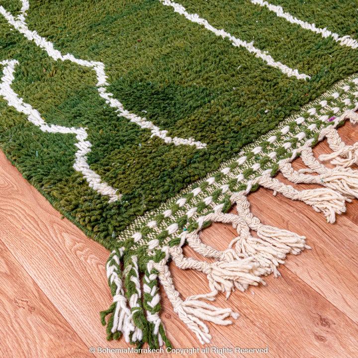 Green Moroccan rug with white Berber lines – handmade wool carpet
