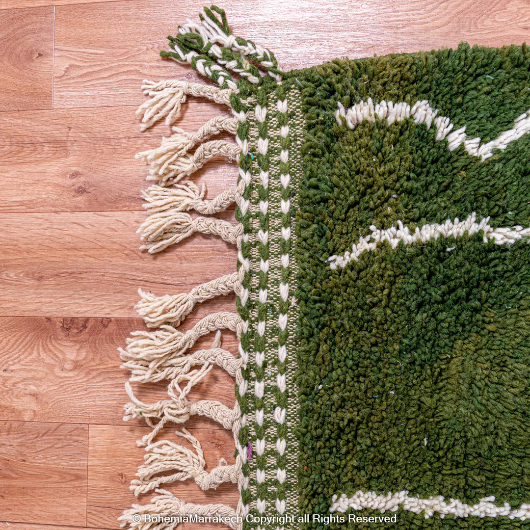 Green Moroccan rug with white Berber lines – handmade wool carpet