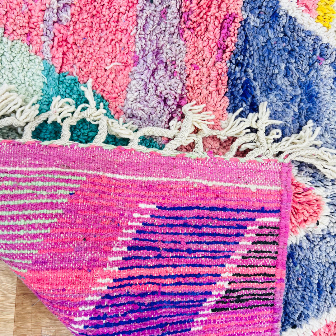 Handmade vintage Moroccan wool rug in pink and blue – Rug 721 (270x147 cm)