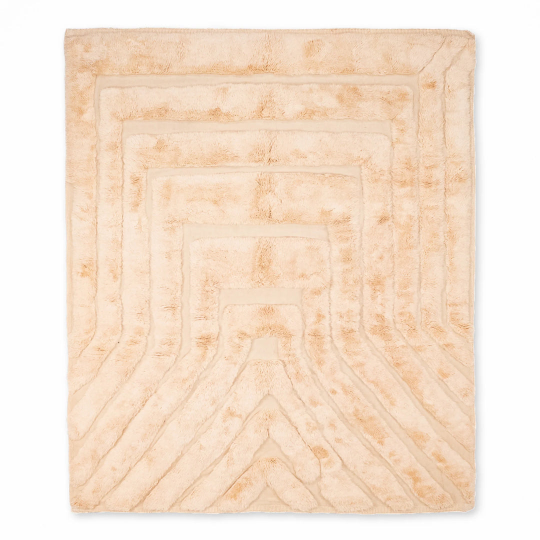 White Moroccan wool rug, handwoven Berber shag carpet, ideal for modern or bohemian interiors. Soft and stylish area rug from Morocco.