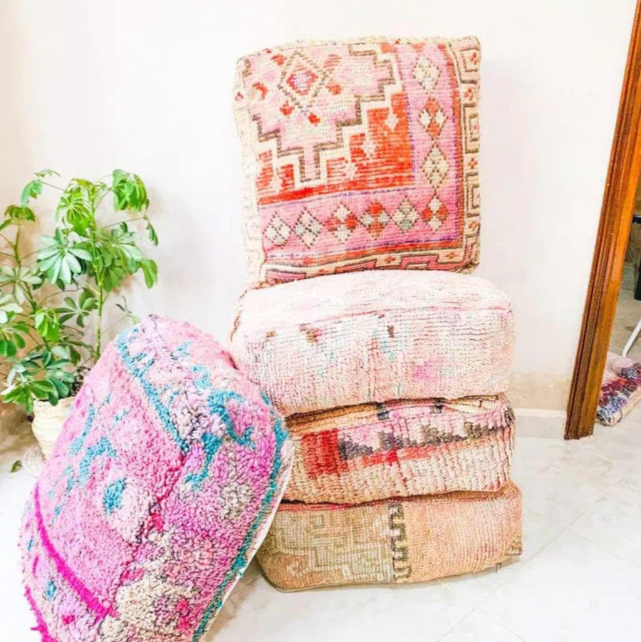 FLOOR PILLOWS