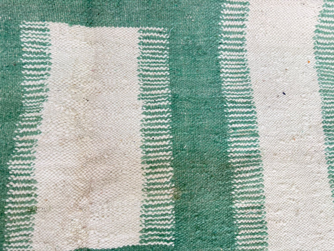 Flatweave Moroccan Rug – Green & Cream Wool Berber Carpet