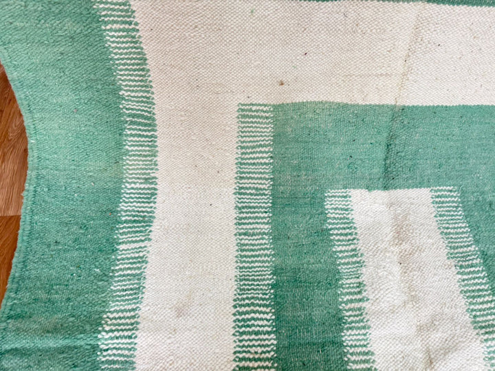 Flatweave Moroccan Rug – Green & Cream Wool Berber Carpet
