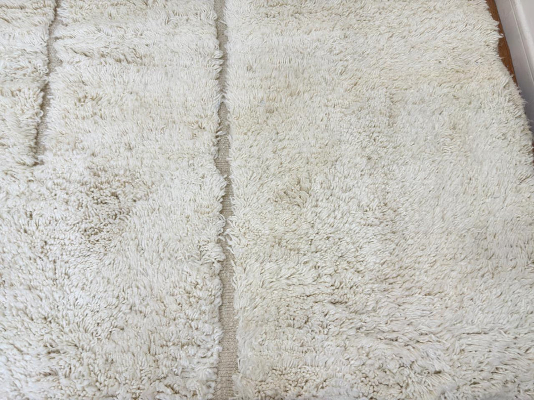 Hand Knotted Beni Ourain Rug – Cream Moroccan Wool Carpet
