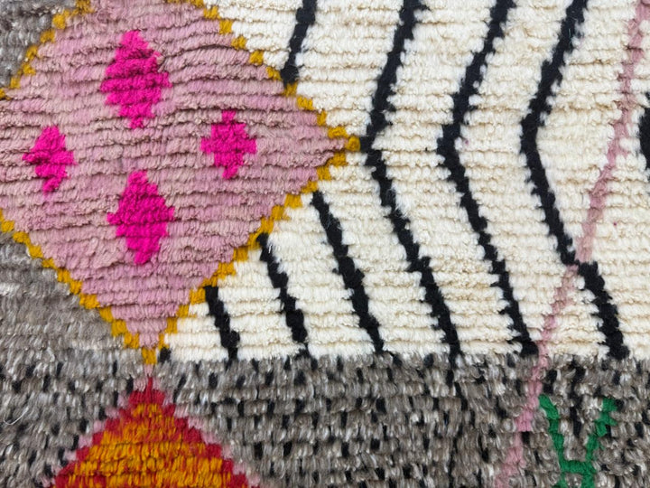 Colorful Moroccan Wool Rug – Geometric beni mrirt  rug Design