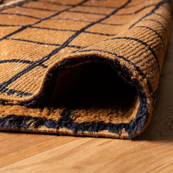 Amber Grid Pattern Moroccan Wool Rug – Handmade & Modern
