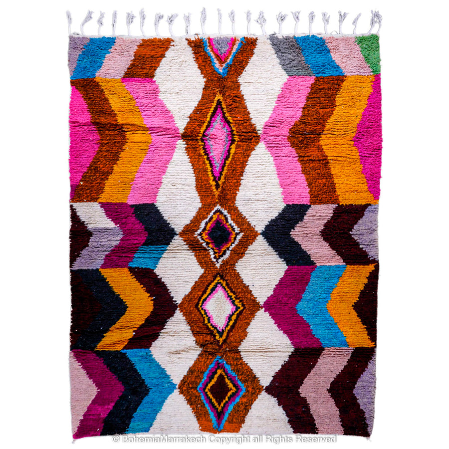 Colorful Moroccan wool rug with zig-zag and diamond patterns – handmade Berber design