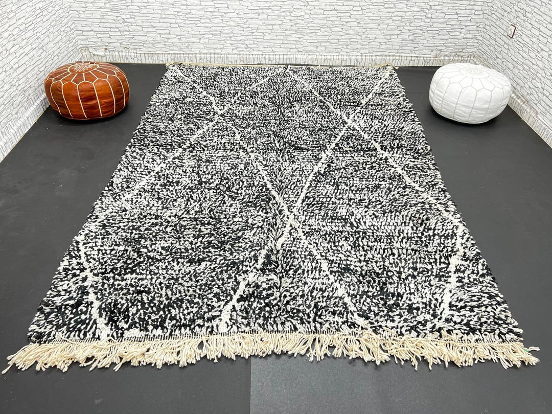 Handmade black Moroccan wool rug with cream diamond pattern – Beni Ourain style