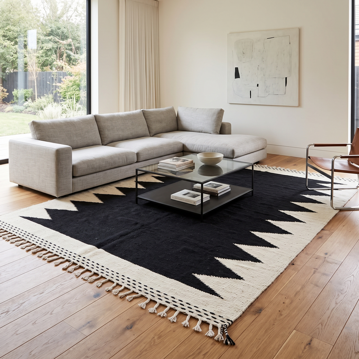 Handwoven Moroccan flatweave rug in black and white – geometric zigzag wool Berber carpet handmade in Morocco
