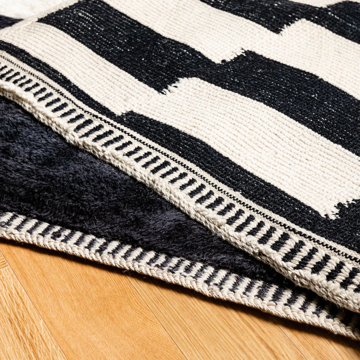 Black and White Striped Moroccan Wool Rug – Geometric Pattern