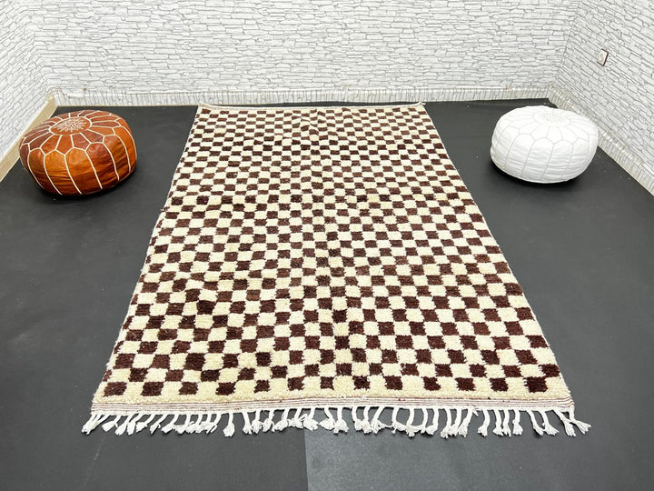 Brown and white checkered Moroccan wool rug, handmade flatweave design with geometric pattern