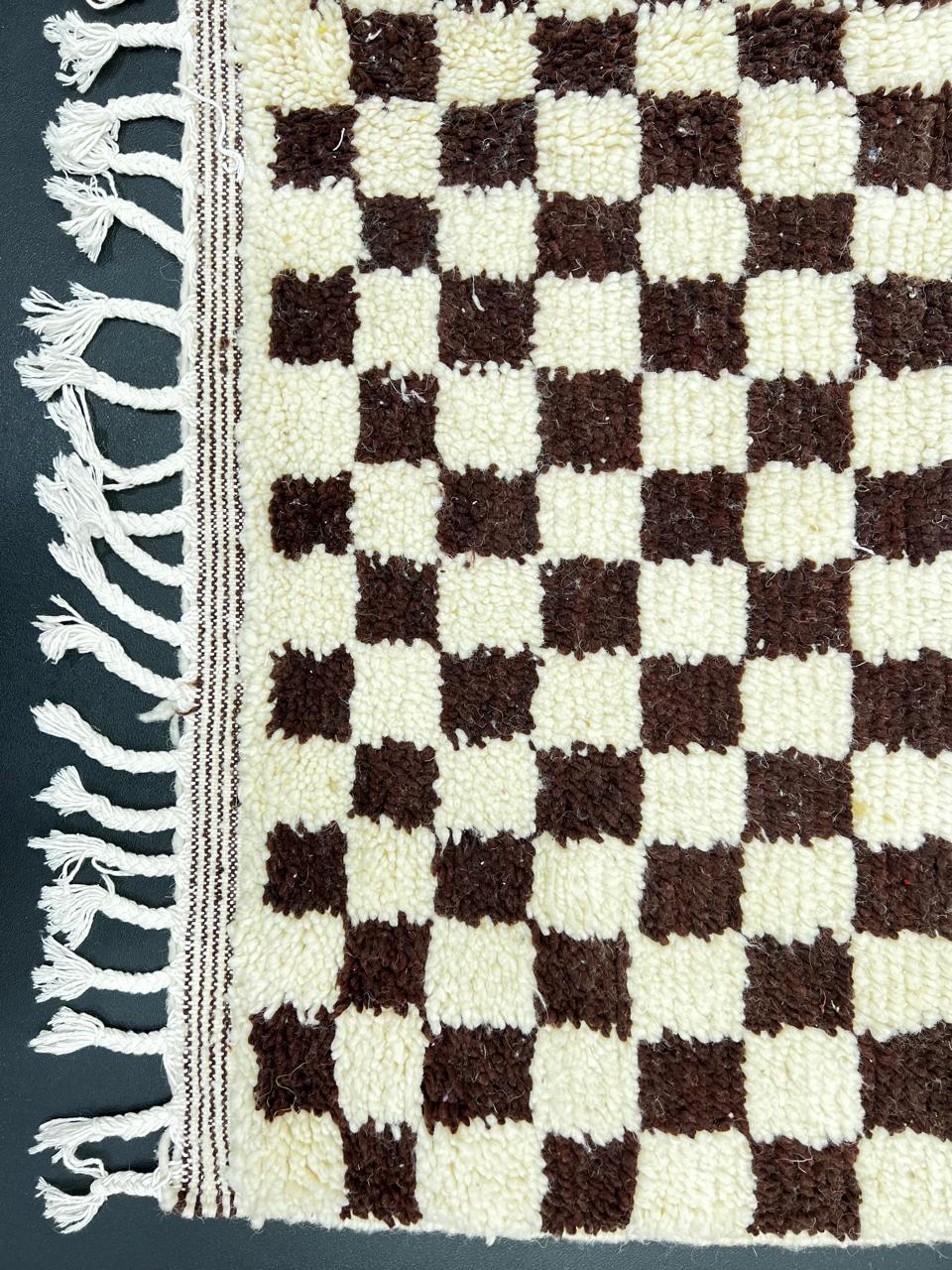 Brown and white checkered Moroccan wool rug, handmade flatweave design with geometric pattern