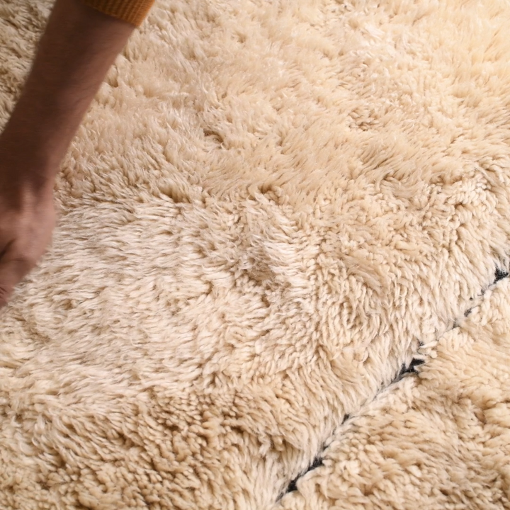 Classic Diamond Beni Mrirt Rug – Handmade Moroccan Wool Rug