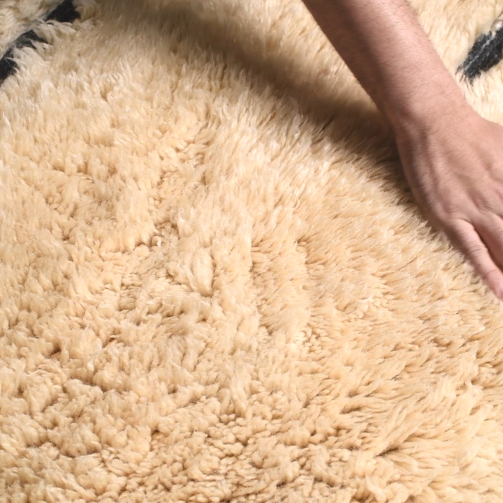 Classic Minimal Beni Mrirt Rug – Handwoven Cream Moroccan Wool Carpet