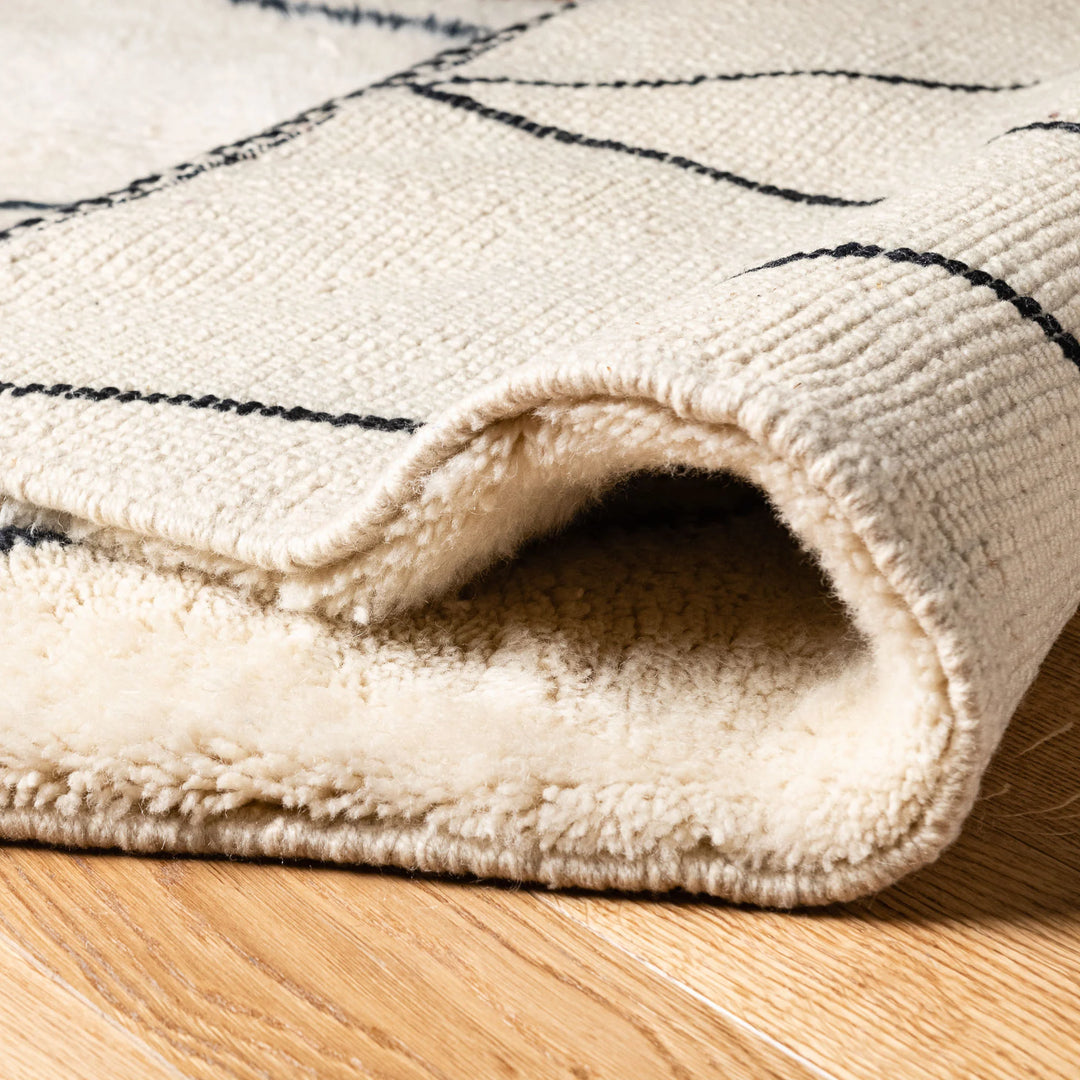 Cream Moroccan Wool Runner with Black Line Diamonds