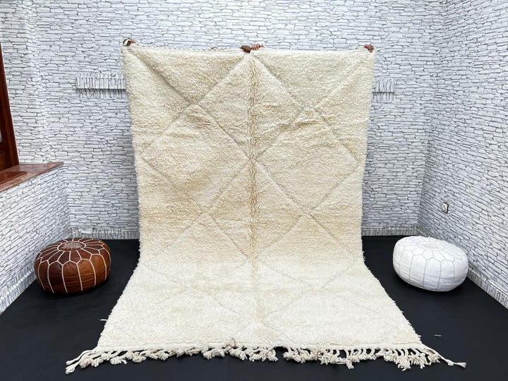 Handwoven Beni Ourain Moroccan rug in cream white wool with soft diamond pattern – plush Berber carpet