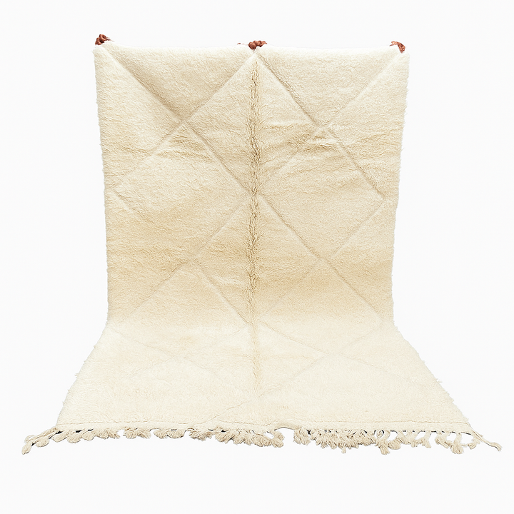 Handwoven Beni Ourain Moroccan rug in cream white wool with soft diamond pattern – plush Berber carpet