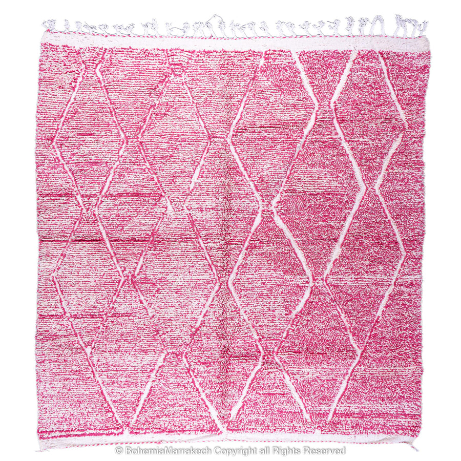 Handwoven pink Moroccan wool rug with Beni Ourain diamond pattern