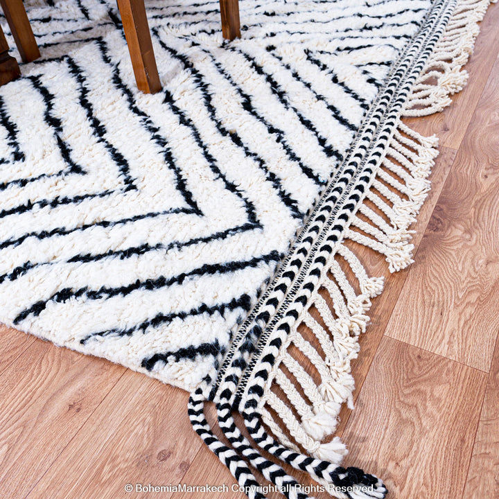 Black and white Beni Ourain Moroccan wool rug with bold geometric diamond design – handmade runner rug
