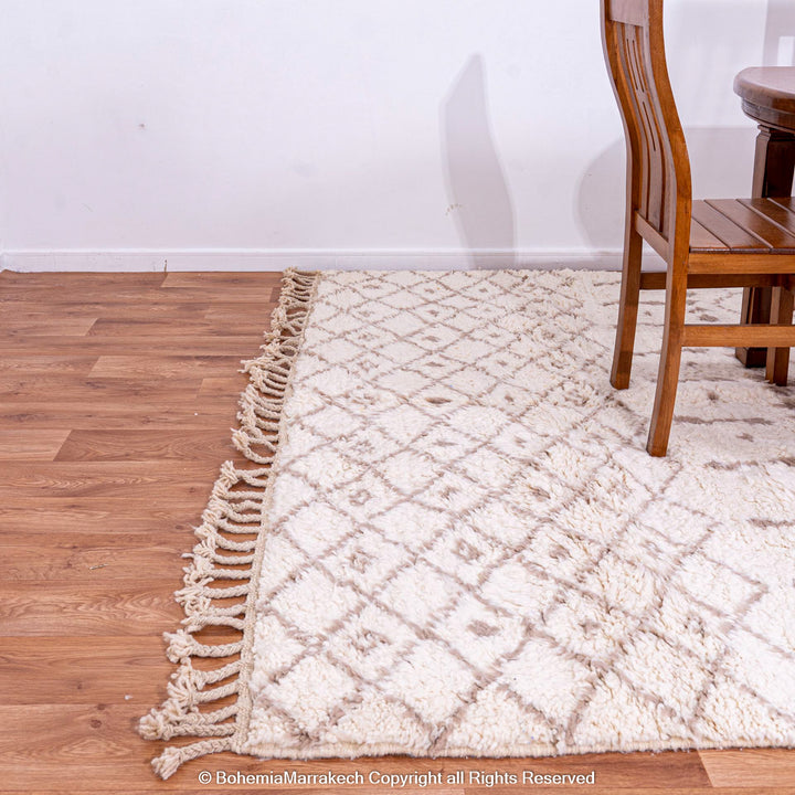White Moroccan Beni Ourain Rug with Subtle Berber Geometric Pattern