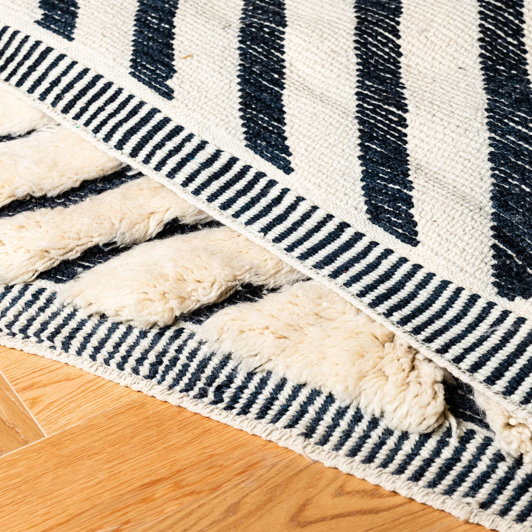 Diamond Line Cream Moroccan Rug – Handmade Wool Area Carpet