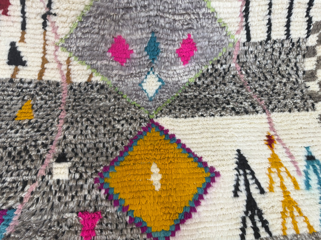 Colorful Moroccan Wool Rug – Geometric beni mrirt  rug Design