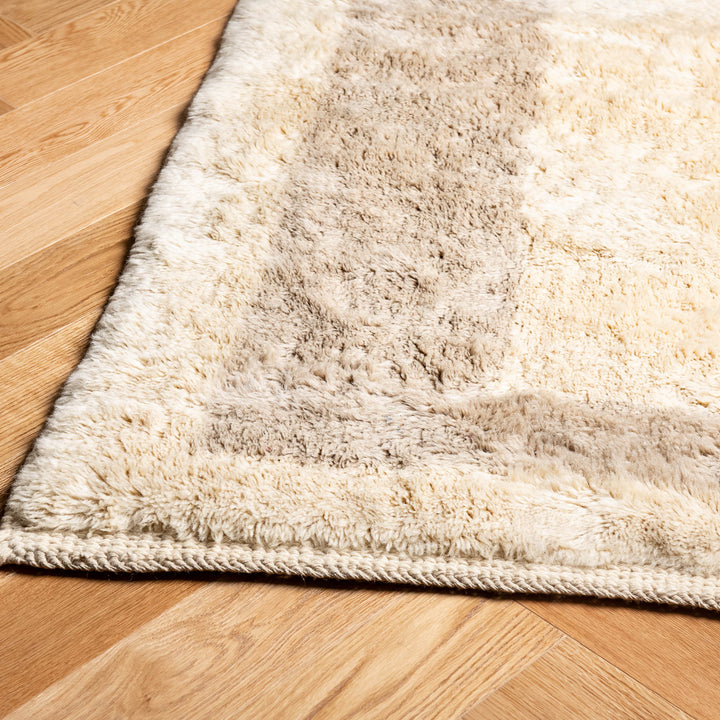 Geometric Modern Wool Moroccan Rug in Beige and Earth Tones