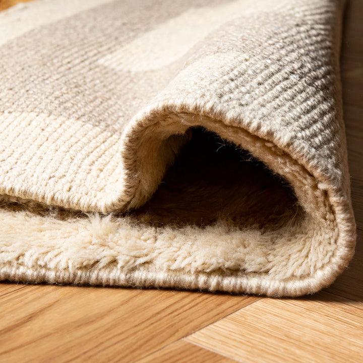 Geometric Modern Wool Moroccan Rug in Beige and Earth Tones