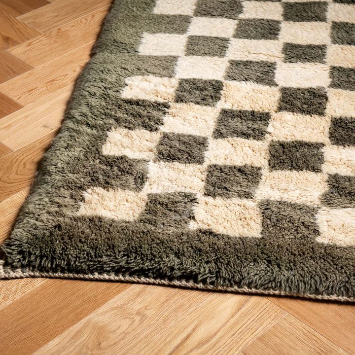 Green Checkerboard Beni Mrirt Rug – Handmade Moroccan Wool