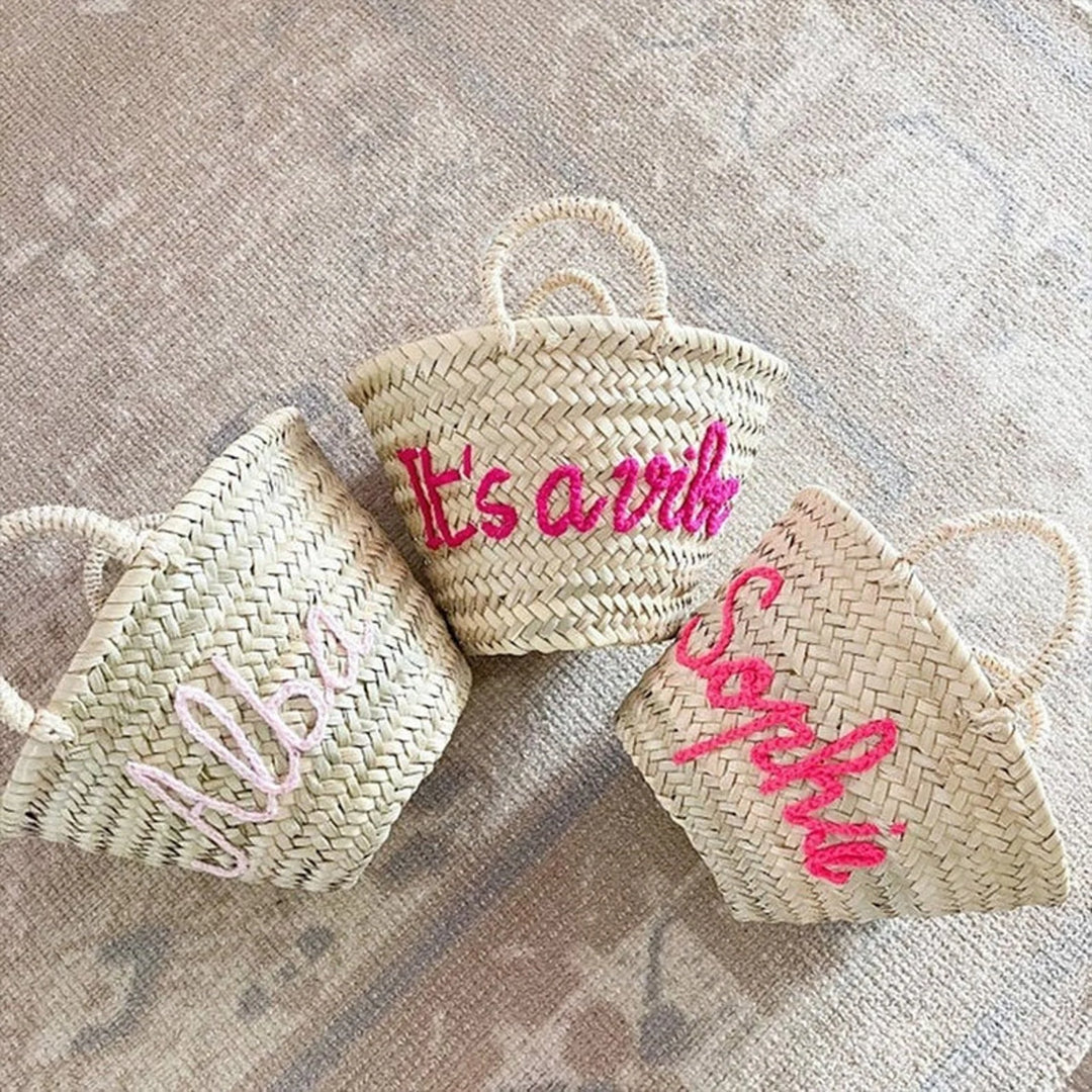 Handwoven Palm Leaf Beach Bag: Personalized Moroccan Basket