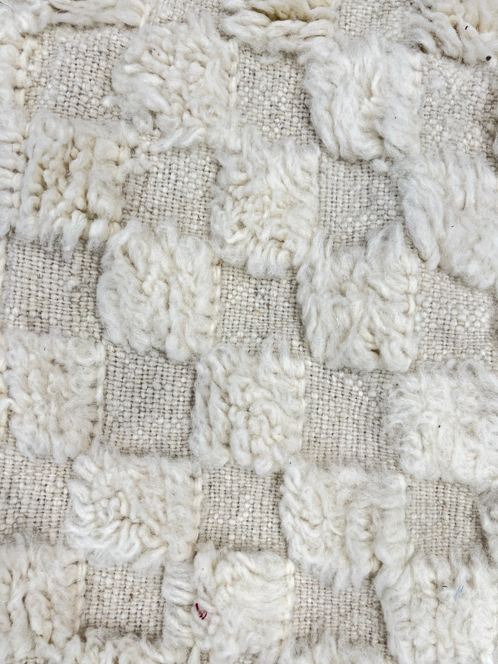 White Textured Moroccan Rug – Handmade Wool Carpet