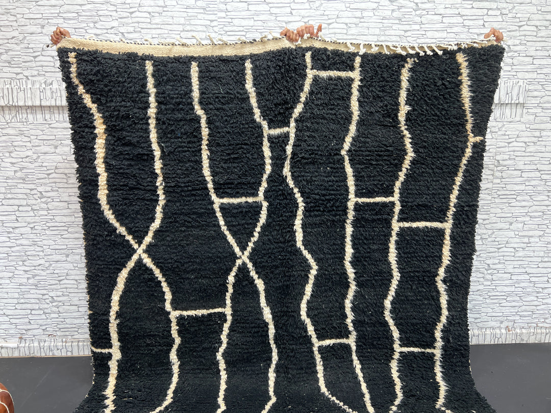 Black Beni Ourain Rug – Handmade Moroccan Wool Carpet