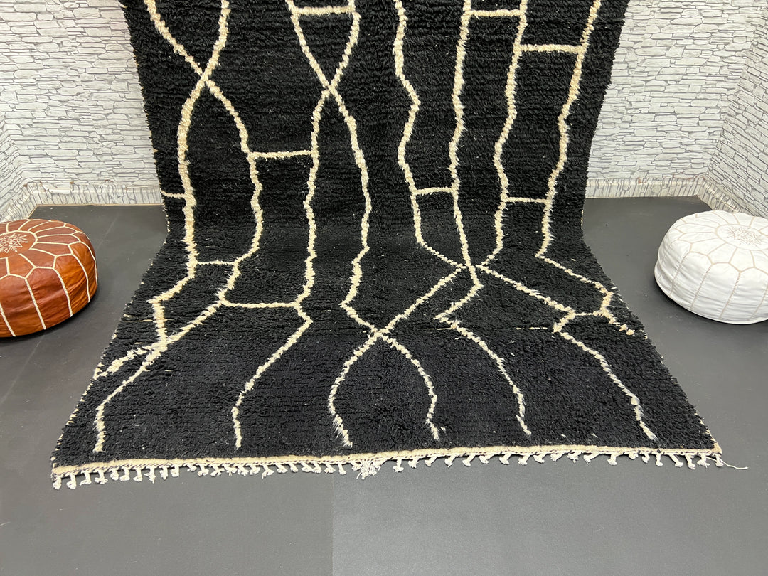 Black Beni Ourain Rug – Handmade Moroccan Wool Carpet