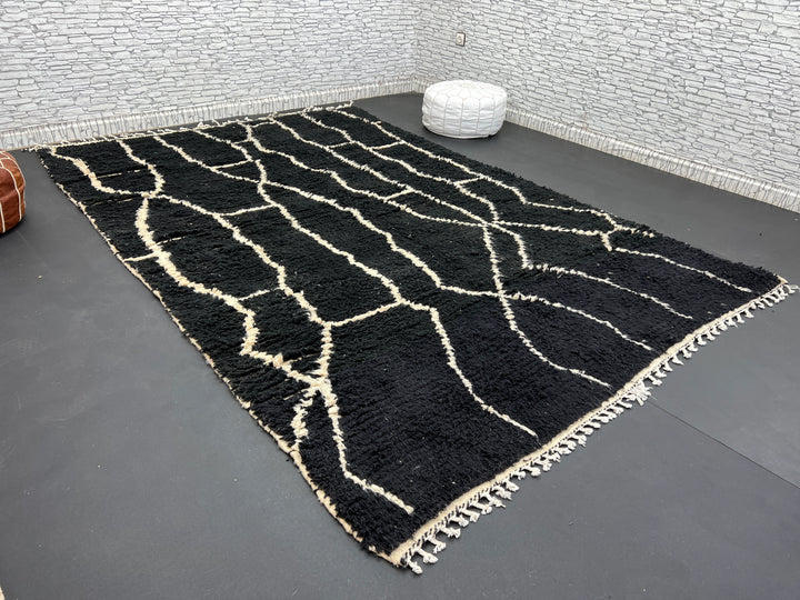 Black Beni Ourain Rug – Handmade Moroccan Wool Carpet