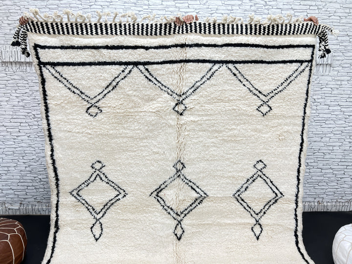 Beni Ourain Moroccan Wool Rug – Black & White